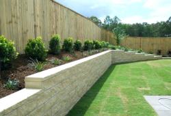 Inspiration Gallery - Pool Retaining Wall - Image: 207